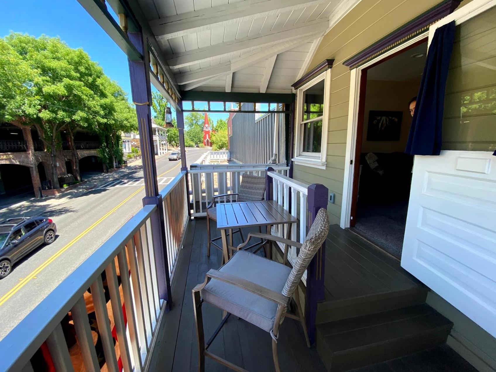 Historic Washington St Balcony Apartment Sonora Exterior photo